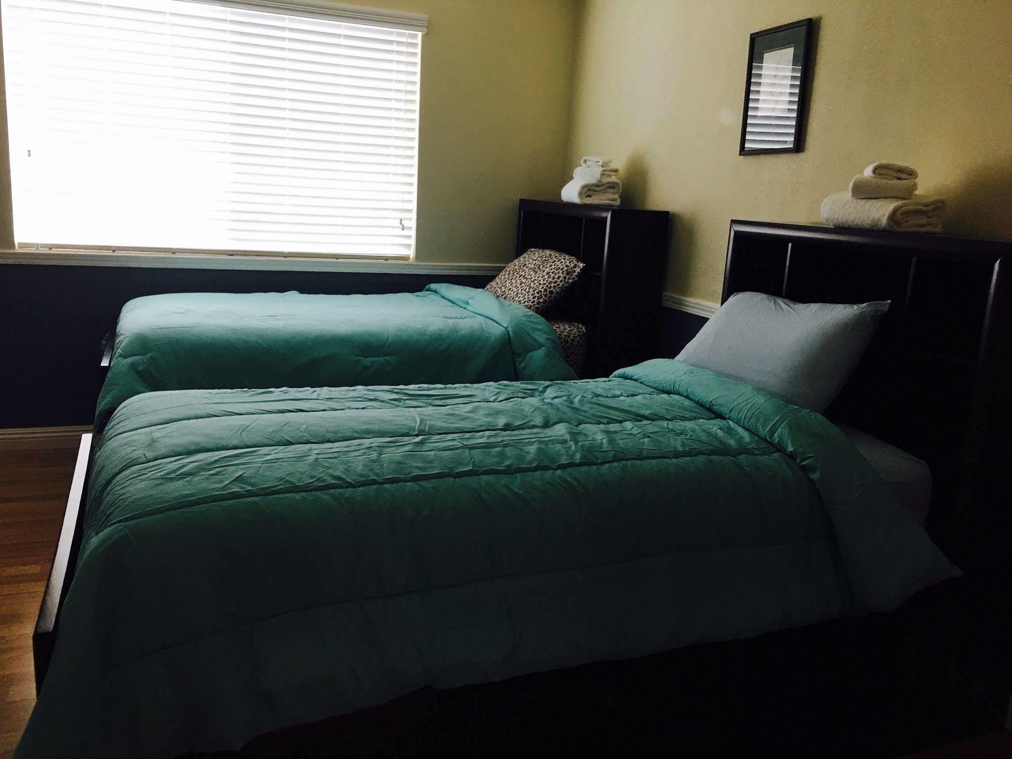 Travelers Bed & Breakfast Hostel Las Vegas Ngoại thất bức ảnh